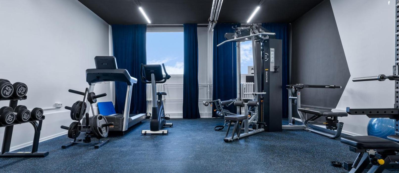 Apartmán Live-inn Cozy For 1-4 Guests, 20 Mins To Center, Lift, Gym, Reception, Parking, Roof Terrace, Game & Party