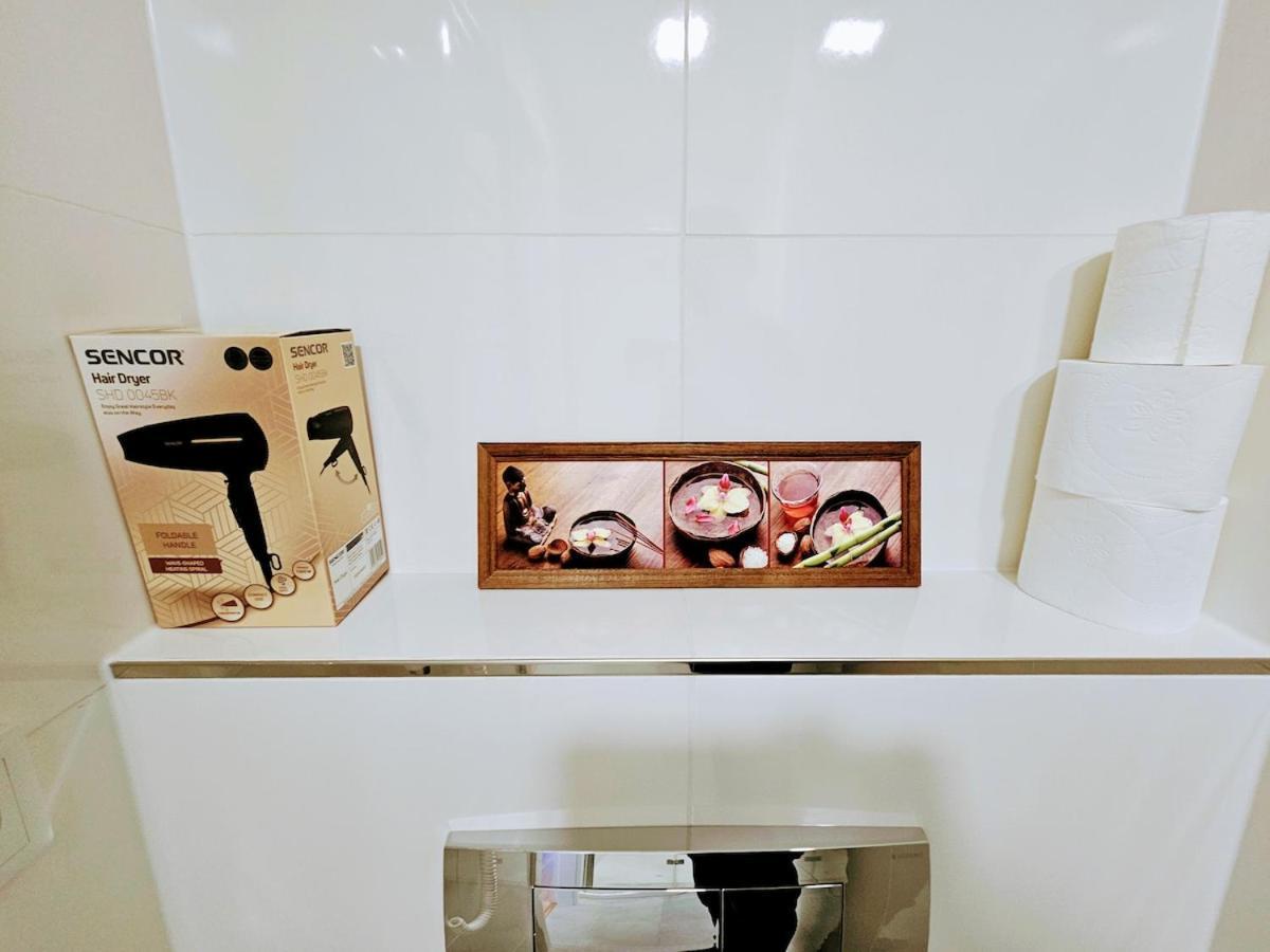 Apartmán Live-inn Cozy For 1-4 Guests, 20 Mins To Center, Lift, Gym, Reception, Parking, Roof Terrace, Game & Party
