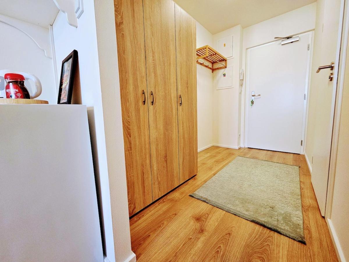 Apartmán Live-inn Cozy For 1-4 Guests, 20 Mins To Center, Lift, Gym, Reception, Parking, Roof Terrace, Game & Party